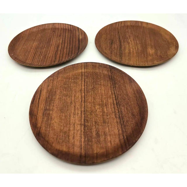 Mid-Century Modern Mid 20th Century Teak Bentwood Appetizer Plates or Trinket Dishes, Set of 3 For Sale - Image 3 of 10