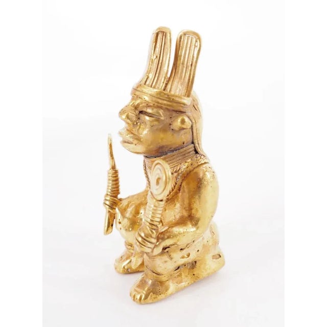 Colombian Taïrona Tumbago Statuette of Ouutsür Woman For Sale - Image 5 of 7