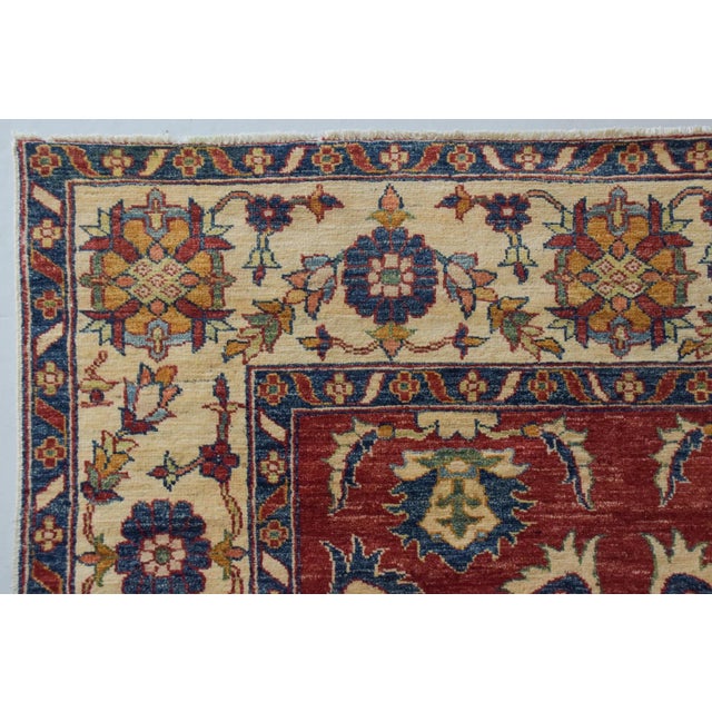 Traditional Sultanabad Handwoven Rug, 1970s For Sale - Image 6 of 12