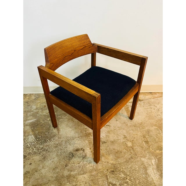 Mid 20th Century Mid 20th Century Gunlocke Style Mid Century Accent Chair For Sale - Image 5 of 7