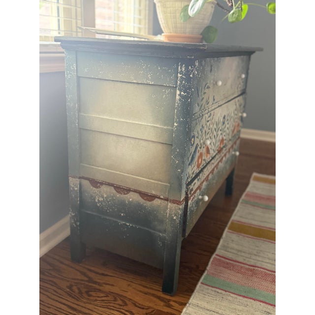 Hand-Painted Swedish Folk Art Chest / Blanket Chest With Floral & Bird Motif For Sale - Image 4 of 7