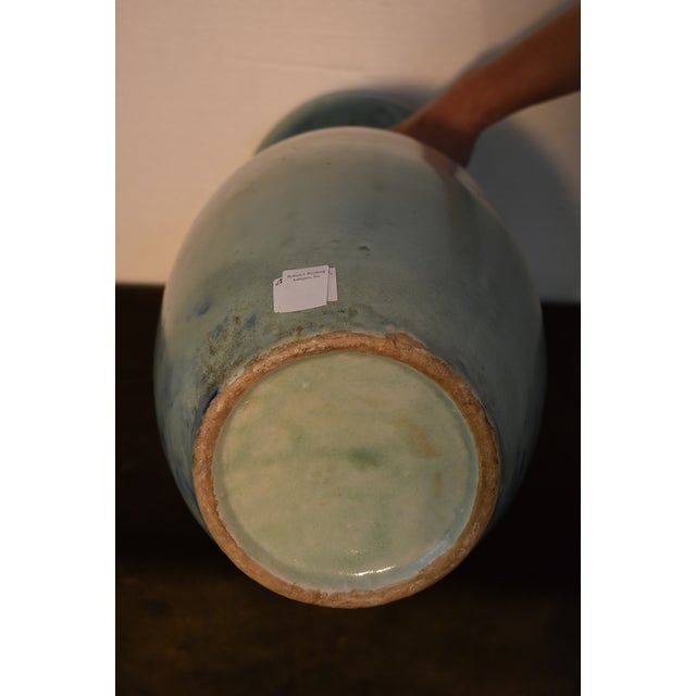 Traditional Chinese Baluster Turned Vase, 19th Century For Sale - Image 3 of 5