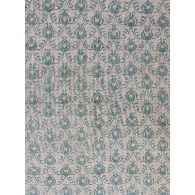 Mid 20th Century Vintage Turkish Oushak Rug With All-Over Design in Light Blue and Cream For Sale - Image 4 of 7