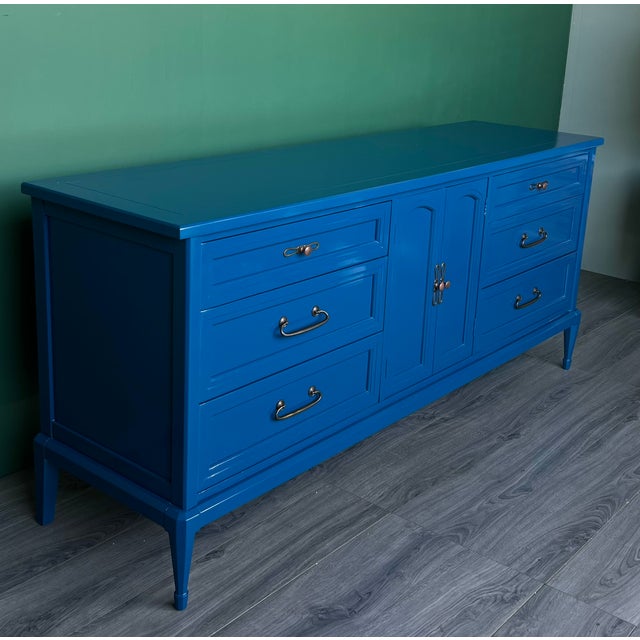 Mid-Century Modern 1970s Mid-Century Modern Walnut High Gloss Blue Lacquered Dresser For Sale - Image 3 of 17