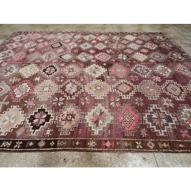 Galerie Shabab Collection Mid-20th Century Handmade Turkish Anatolian Tribal Room Size Carpet For Sale - Image 4 of 8