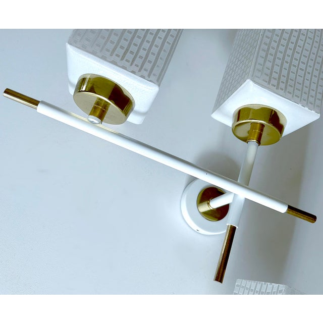 1960s Mid-Century Modern French Glass Sconces, 1960s, Set of 2 For Sale - Image 5 of 18