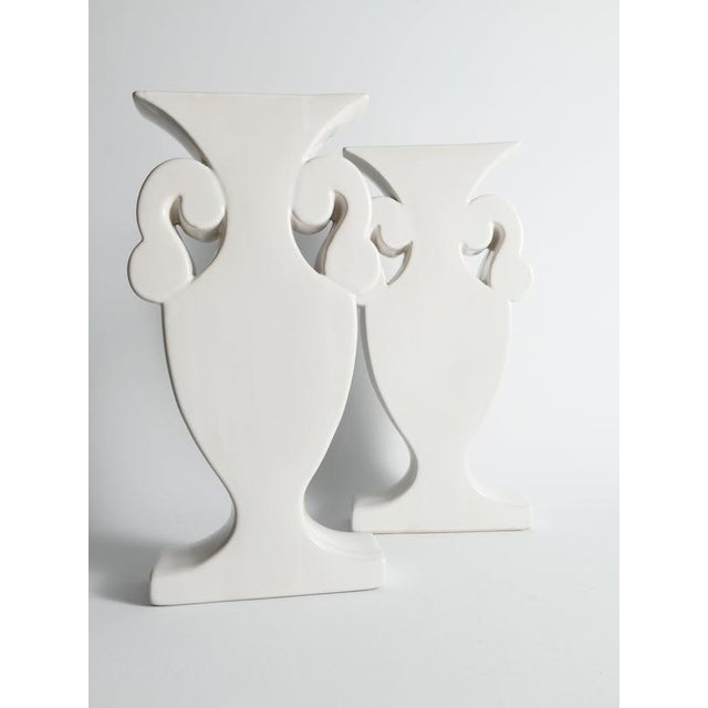 Postmodern Vintage Flattened White Ceramic Urn Vases, 1980s, Set of 2 For Sale - Image 3 of 14