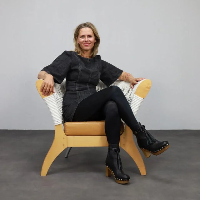 This distinctive lounge chair, produced by Driade in the 1990s, beautifully merges craftsmanship and contemporary form....