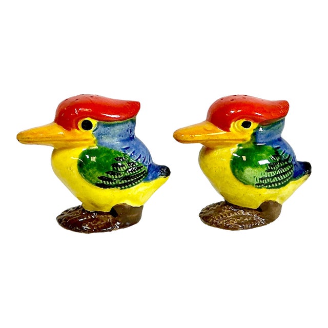 1950s Vintage Coastal Boho Chic Sanderling Shore Bird Salt & Pepper Shakers - A Pair For Sale