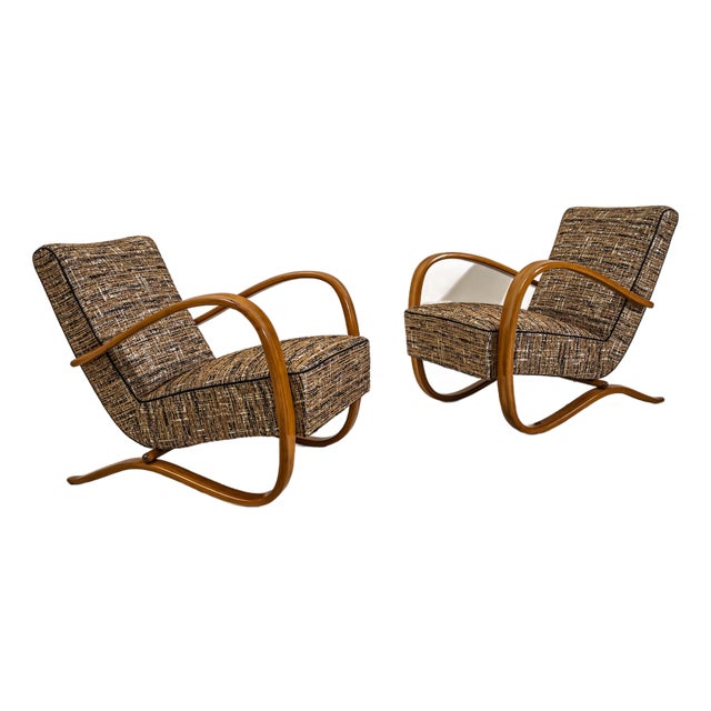 Pair of H-269 Lounge Chairs by Jindřich Halabala, Czechia, 1930s For Sale