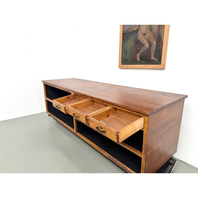 Large Vintage Oak Trade Counter, 1960s For Sale - Image 15 of 18