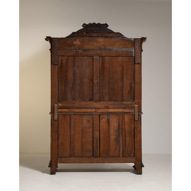 Early 19th Century Louis XV Oak Vitrine, Rococo Style, France, Early 19th Century For Sale - Image 5 of 17