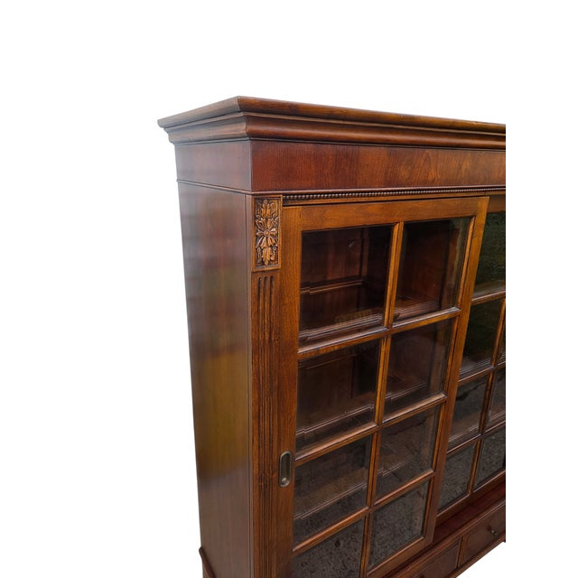 1990s Ethan Allen Townhouse Sliding Door China Cabinet Display Curio Bookcase Hutch For Sale In Philadelphia - Image 6 of 18
