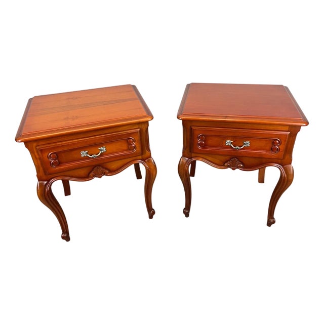 Vintage Louis XVI French Bedside, Set of 2 For Sale