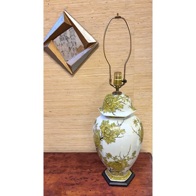 White Mid Century Chinoiserie Porcelain Ginger Jar Lamp With Imari Design, Attributed to Marbro Lamp Company For Sale - Image 8 of 8