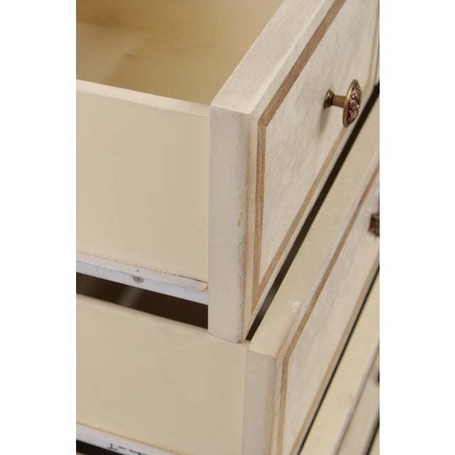 Neoclassical Tessallated Stone Top French Provincial Commode Dresser For Sale In Philadelphia - Image 6 of 18