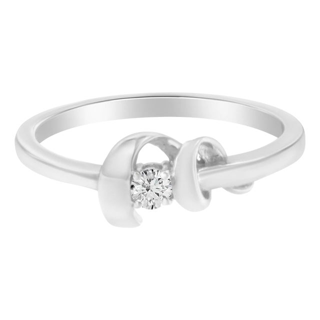 10K White Gold Diamond Promise Ring (1/10 Cttw, H-I Color, SI2-I1 Clarity) - Size 7 For Sale