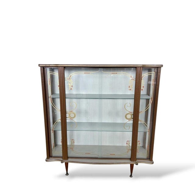 Mid-Century Formica and Curved Glass Display Bar with Etched Design For Sale - Image 3 of 8