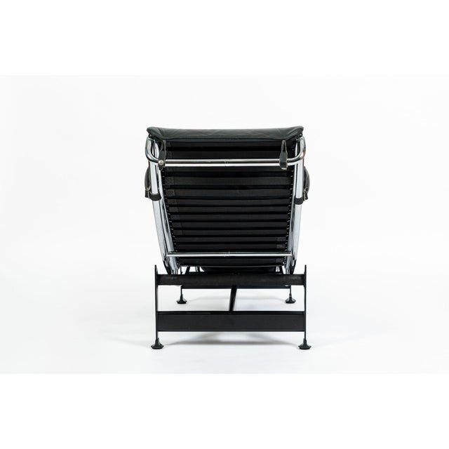 Black Cassina Lc4 Black Leather Chaise Lounge Chair by Le Corbusier 1994 For Sale - Image 8 of 18