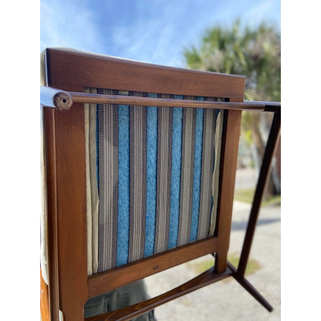 Mid Century Modern Lounge Armchair | Kofod Larsen for Selig For Sale - Image 11 of 12