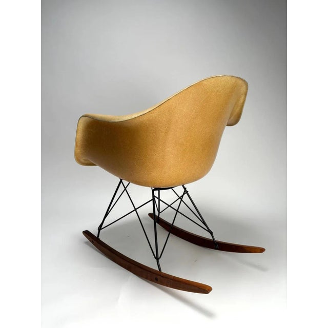 Textile Shell Fiberglass Rar Rocker attributed to Eames for Herman Miller, 1960s For Sale - Image 7 of 10