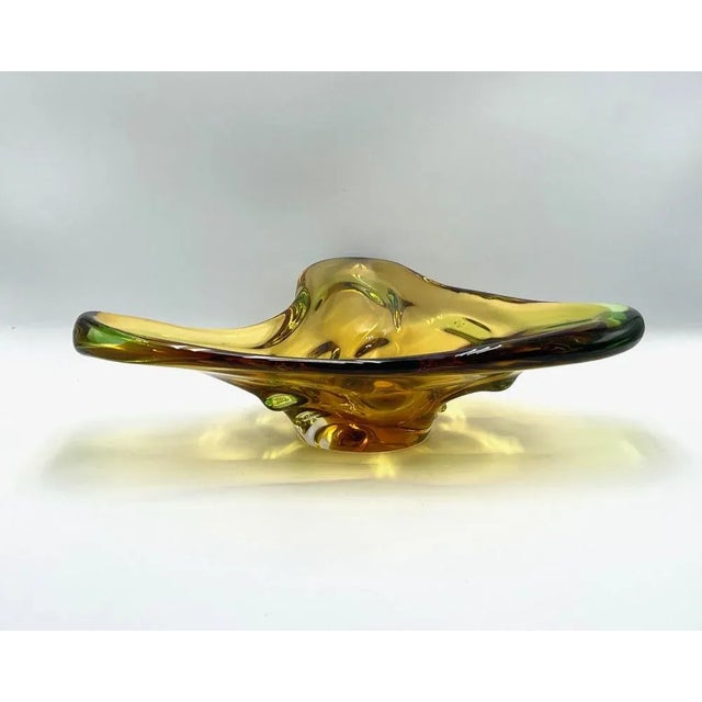 Art Glass Bowl attributed to Frantisek Zemek for Sklana Mstisov, 1960s For Sale - Image 10 of 10