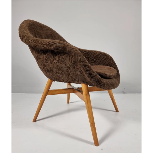 Shell Armchair by Miroslav Navratil, 1960s, in Good conditions. Designed 1960 to 1969