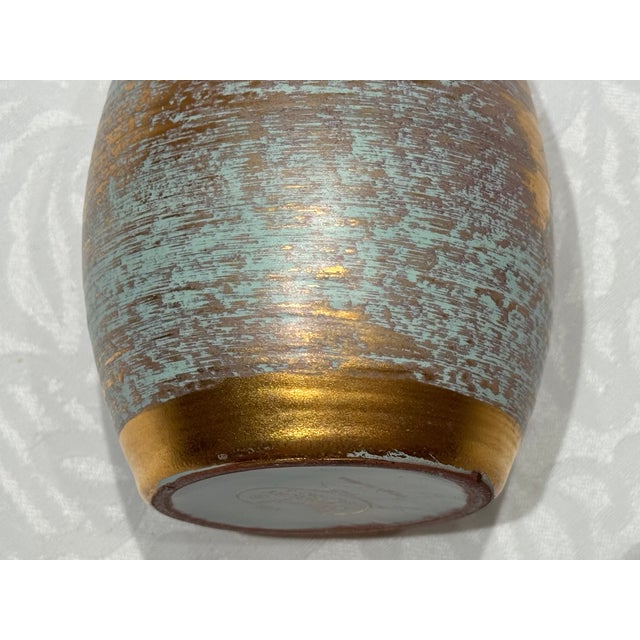 1960s Mid-Century Modern Stangl Pottery "Antique Gold" Scratched Glaze Bud Vase, Shape 3981 For Sale - Image 5 of 9