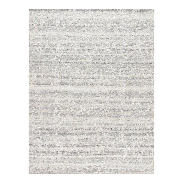 Pasargad Home Vogue Silver Wool Area Rug- 5' 7" X 8' 6" For Sale
