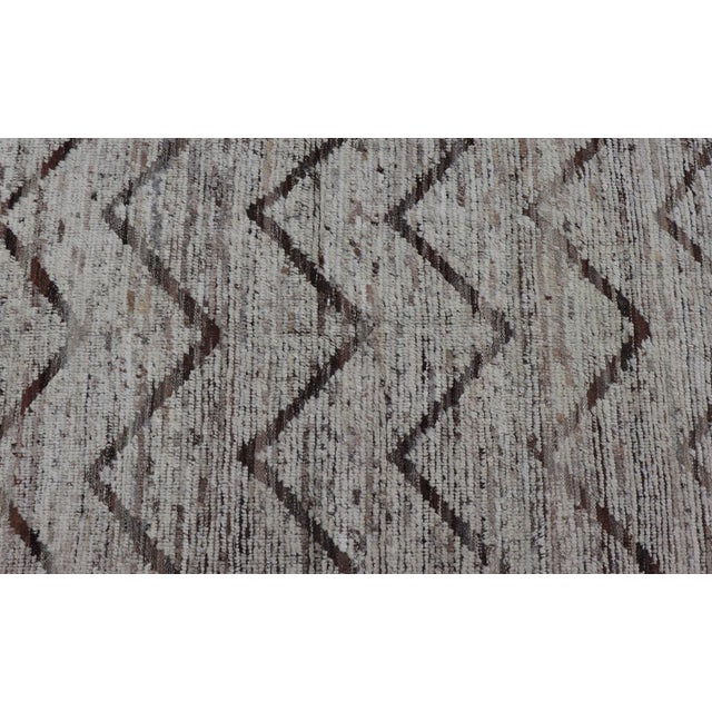 Modern Hand Knotted Runner in All-Over Design in Brown Color & Cream Background For Sale In Atlanta - Image 6 of 9