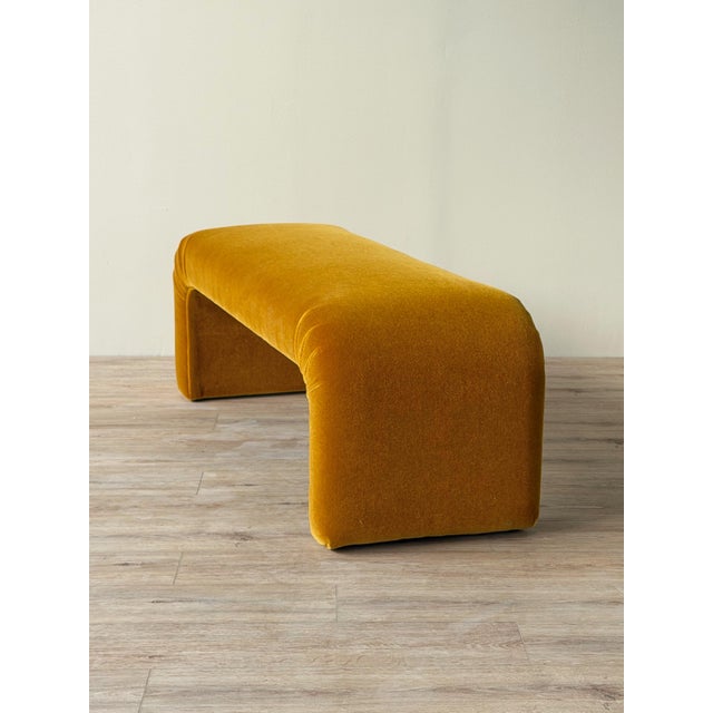 1980s Waterfall Bench in Golden Ochre Mohair For Sale In New York - Image 6 of 9