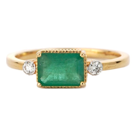 14k Yellow Gold Ring With 0.85ct Emerald & Diamond Accents For Sale