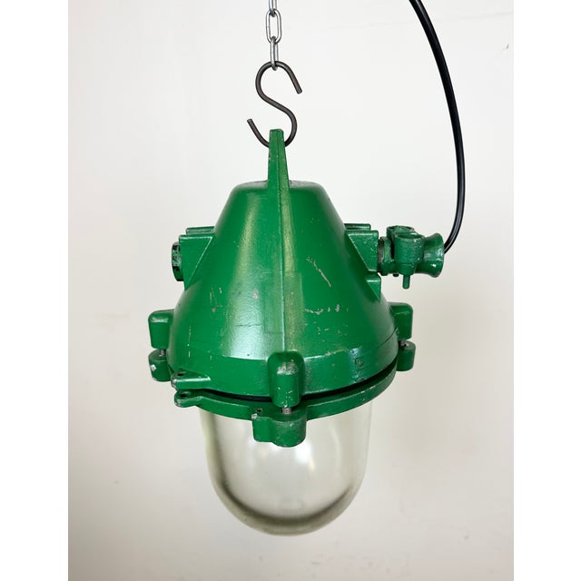 Industrial Green Explosion Proof Lamp in Cast Aluminium from Elektrosvit, 1970s For Sale - Image 9 of 18