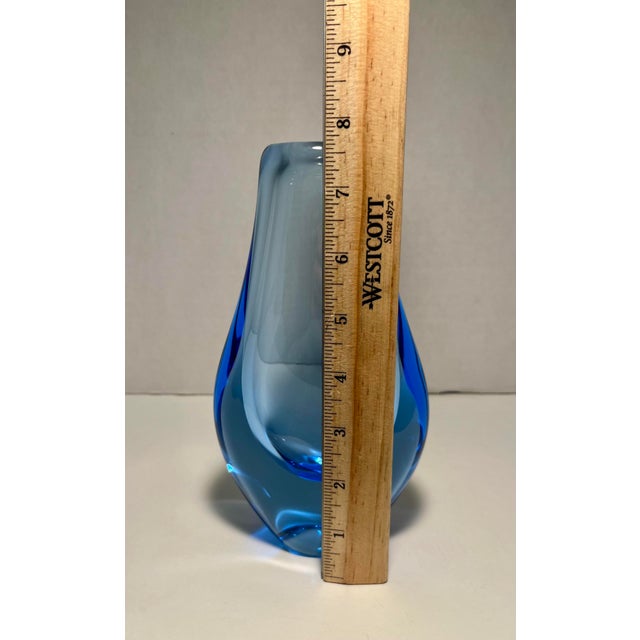 1970s Vintage Murano Goccia Teardrop Art Glass Vase Blue Sommerso Italian 7.75” For Sale - Image 5 of 6