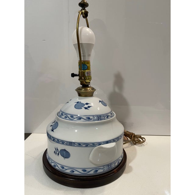 Ceramic Frederick Cooper Blue & White Ceramic Vintage Table Lamp, Chicago. For Sale - Image 7 of 12