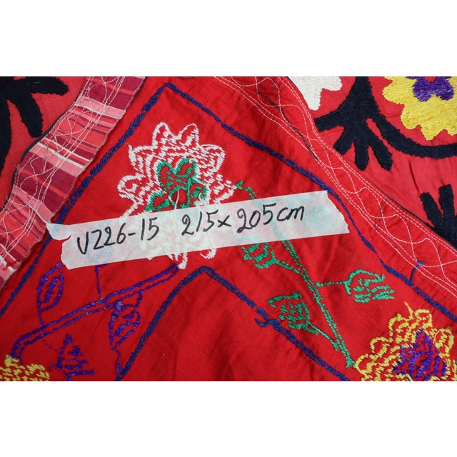 Vintage Hand-Embroidered Suzani Wall Hanging, 1920s For Sale - Image 18 of 18