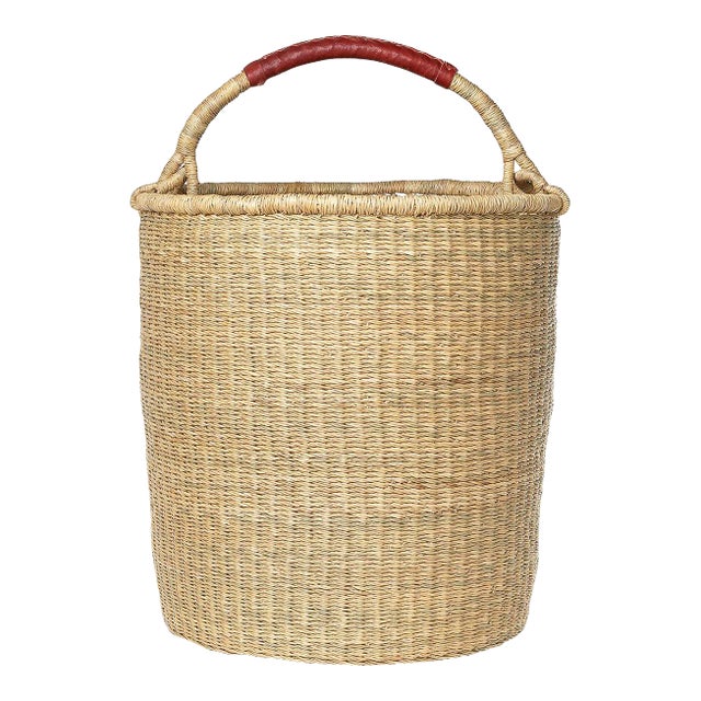 Natural Bolga Hamper Basket With Leather Handles - Large For Sale
