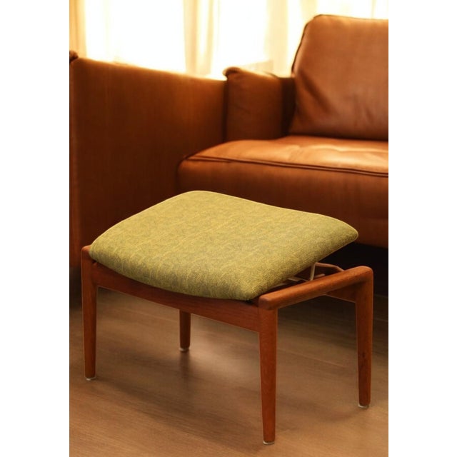 Teak Stool with Adjustable Seat., 1960s For Sale - Image 10 of 11