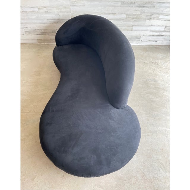 Modern Sculptural Vintage Cloud Sofa For Sale - Image 3 of 13