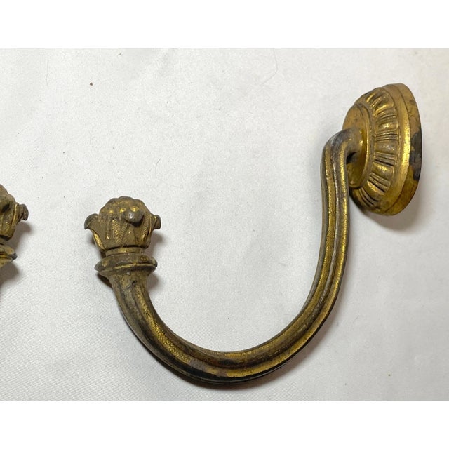 Pair of Antique 19th Century Gilt Bronze Ornate Victorian Wall Hooks Bracket For Sale In New York - Image 6 of 9