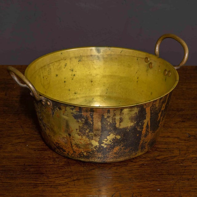 A nice Victorian brass jam pan in original untouched condition. The model sports two carrying handles, most have an over...
