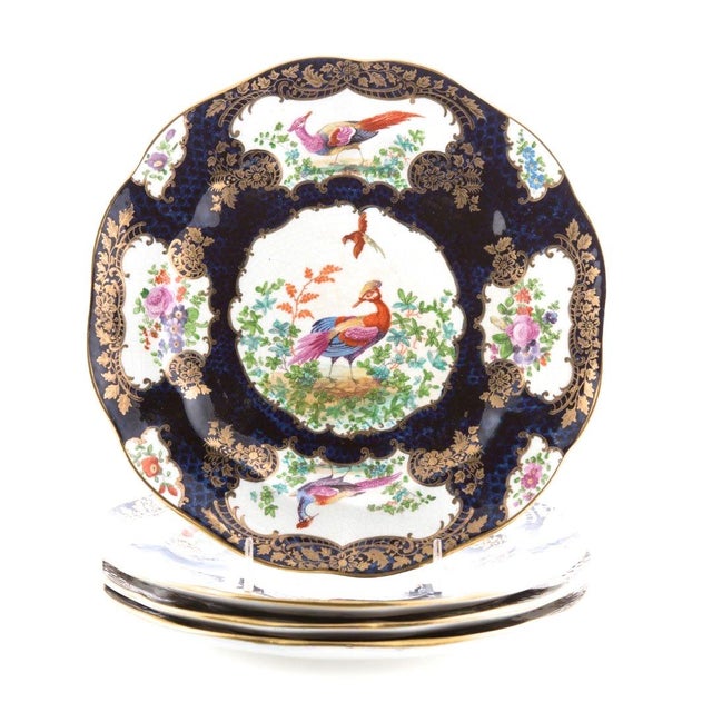Seven Piece “Chelsea Bird’ Pattern Garniture of Antique English Porcelain For Sale - Image 12 of 16