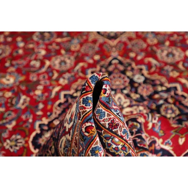 Kashan Rug in Hand-Knotted Wool For Sale - Image 9 of 11
