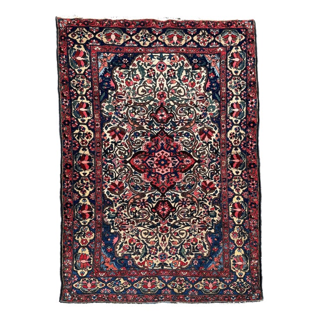 Vintage Bakhtiar Rug in Wool, 1920s For Sale