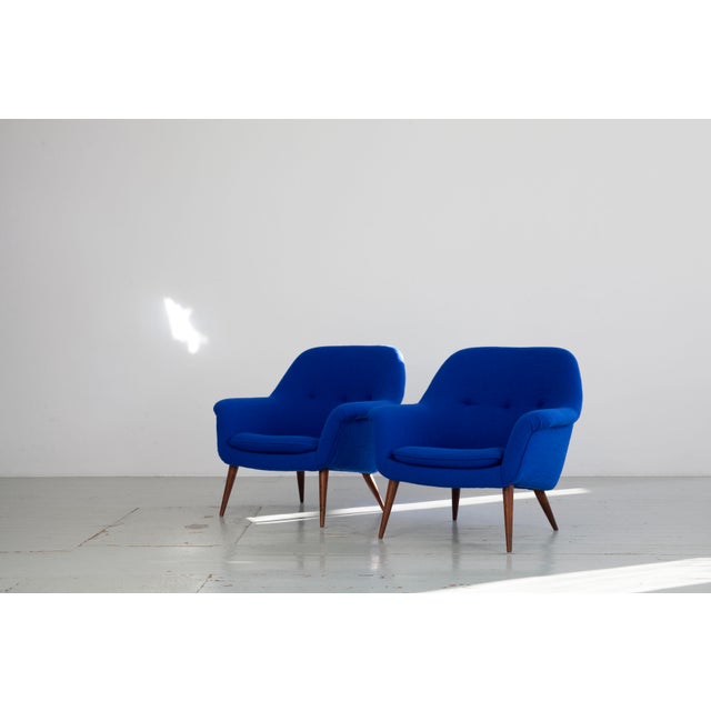 The armchair model "1101" was designed by Giovanni "Nino" Zoncada and manufactured by the renowned Italian company...