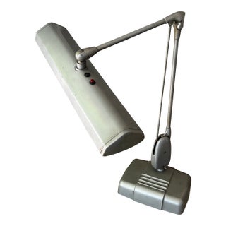Vintage Dazor Model Ul-P-2324 Adjustable Desk Lamp 18v Aluminum Articulating Industrial Style For Sale