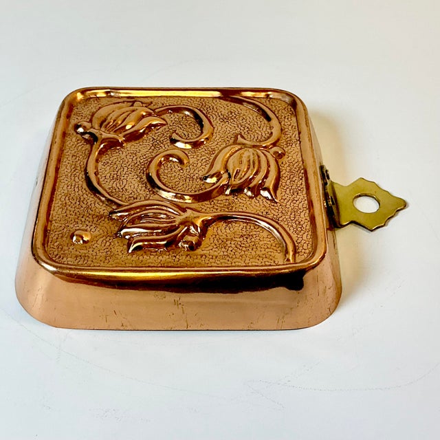 Copper 1950s Vintage Arts & Crafts Farmhouse Boho Chic Tulip Copper Mold With Brass Hardware For Sale - Image 8 of 12