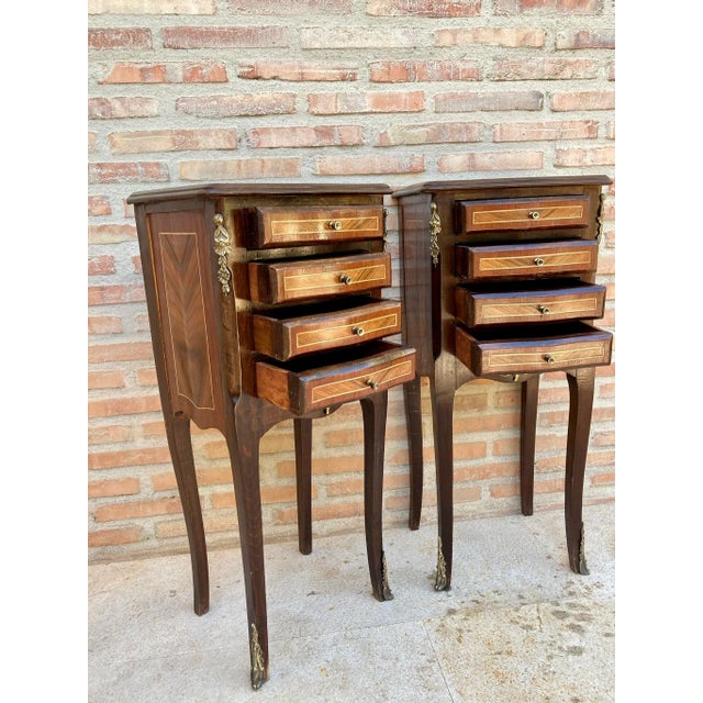 French Louis XV Tulipwood Veneer Bedside Tables or Nightstands, Set of 2 For Sale - Image 15 of 18