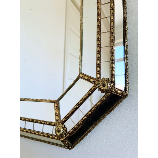 Wood Large Vintage Spanish Venetian Style Rectangular Brass Wall Mirror – Gold Hollywood Regency, 1980s For Sale - Image 7 of 12