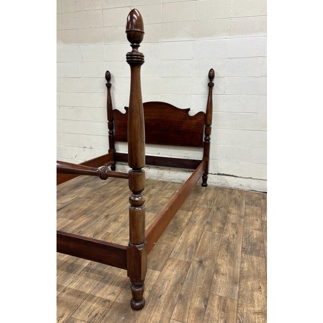Duncan Phyfe Vintage Full Size Duncan Phyfe Traditional Style Acorn Finial Poster Bed For Sale - Image 4 of 9